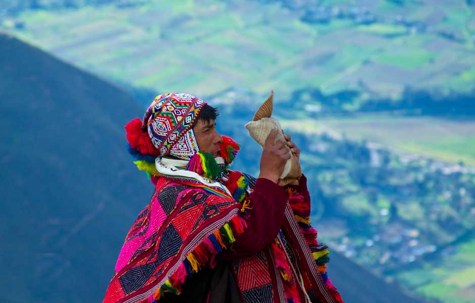 COSTUMBRES DEL CUSCO, EL OMBLIGO DEL MUNDO.