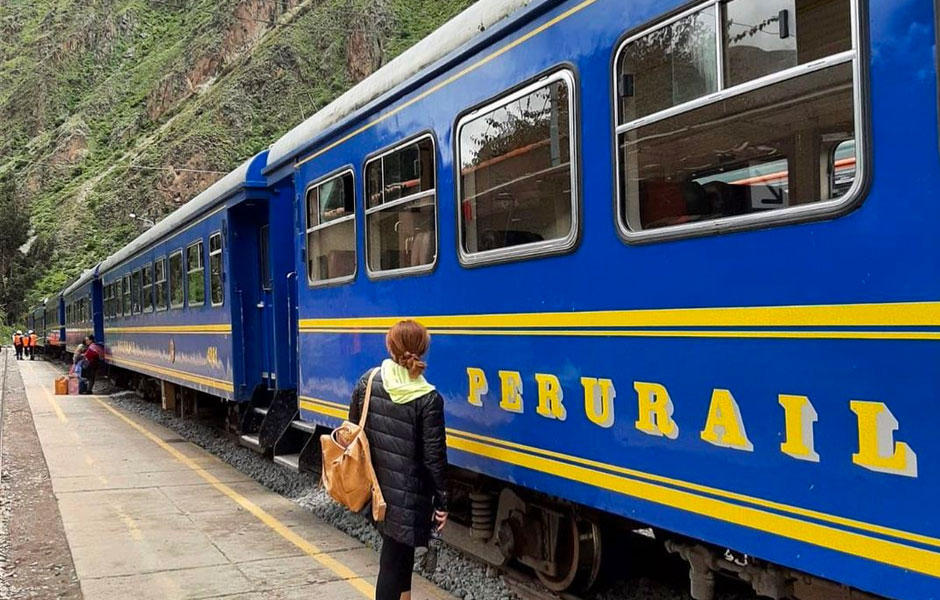 TREN PERURAIL TITICACA
